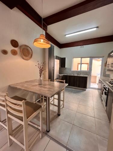 Surfers Muize Hotel in Cape Town