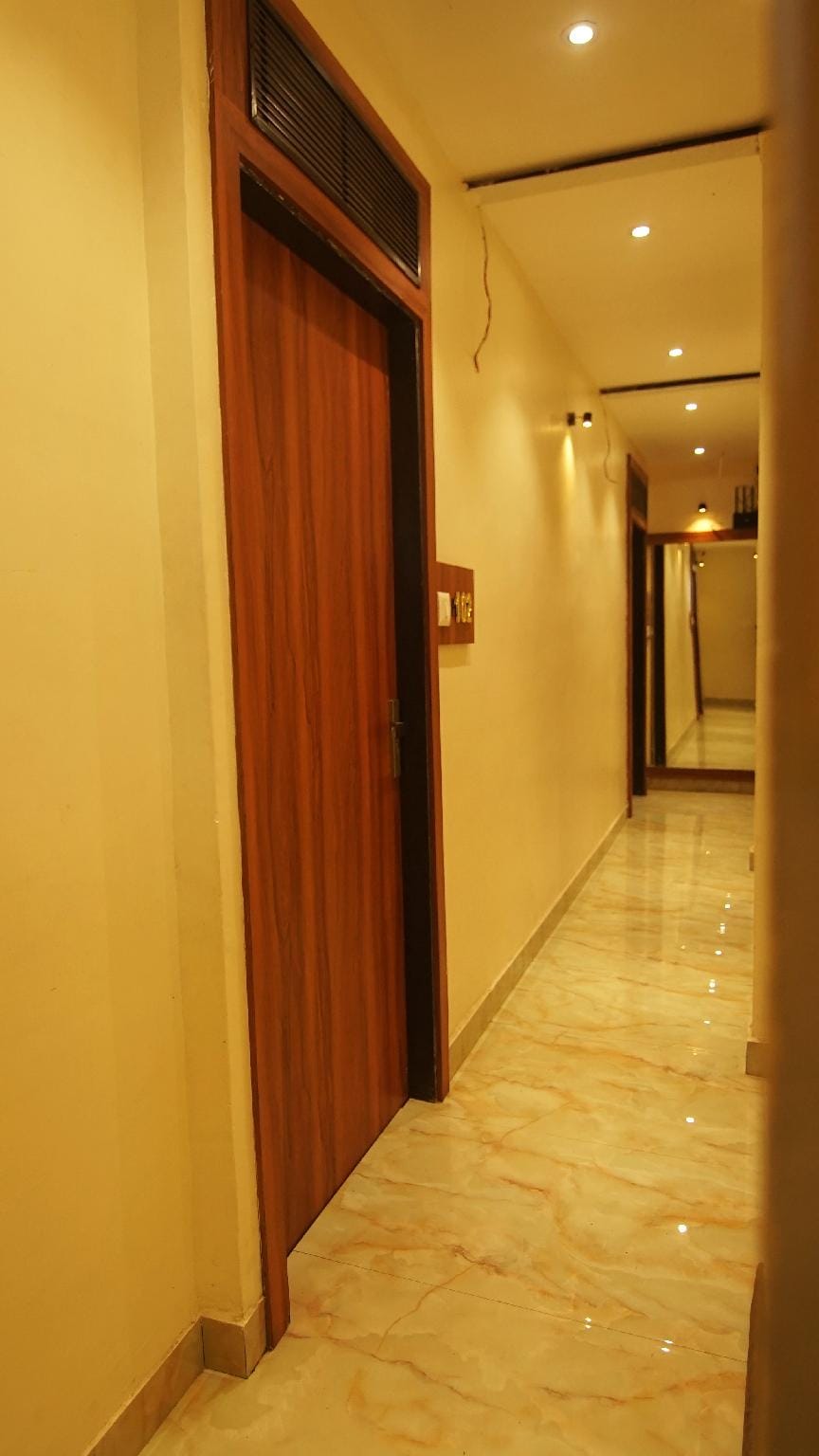 HOTEL ROYAL SUITES Hotel in Mumbai
