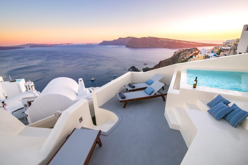 Aloia Villas Hotel in Oia