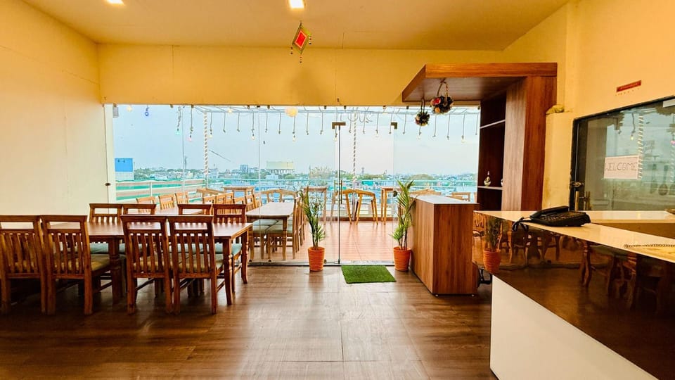 Kreston Heights Hotel Scheme 114 Hotel in India
