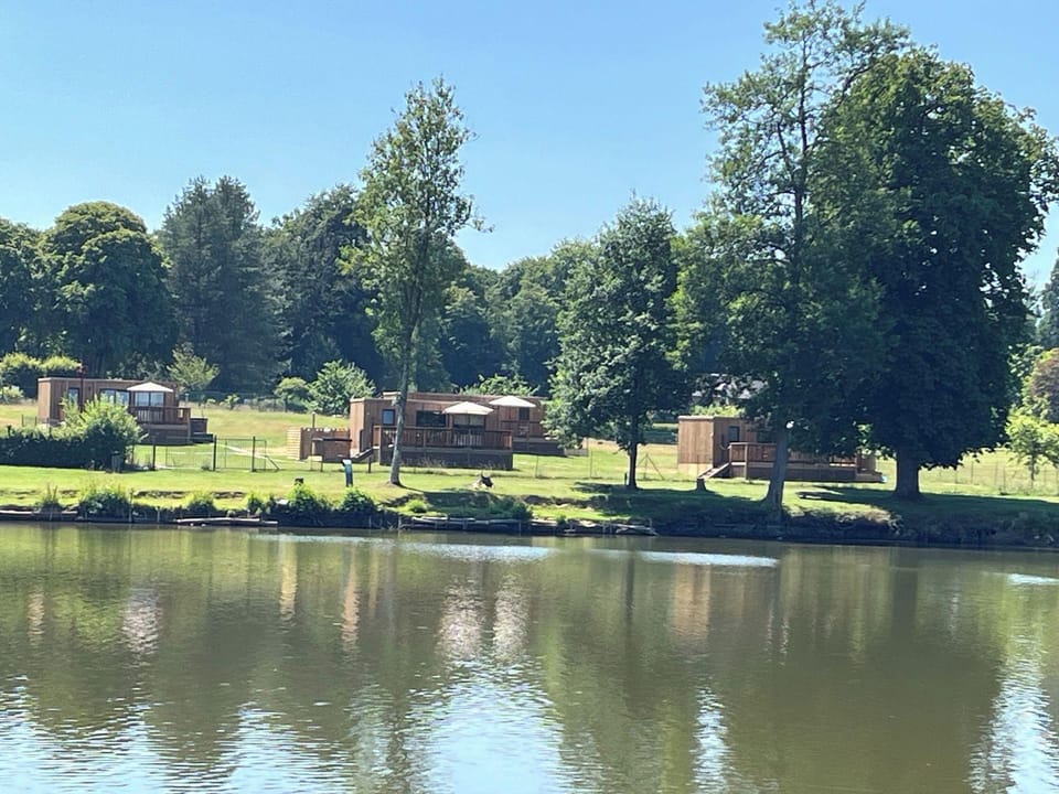 Domaine du lac de condé Hotel in Hauts-de-France