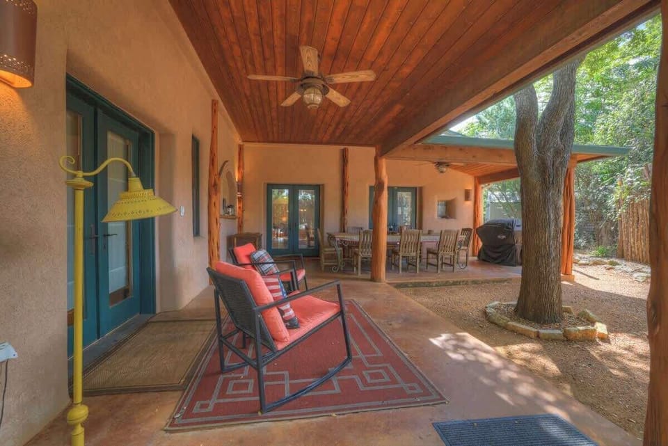 The Willows Casa Grande - Four Minutes to Downtown! Hotel in Fredericksburg