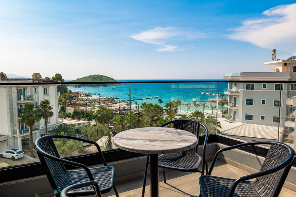 Azura Ksamil Hotel Hotel in Ksamil