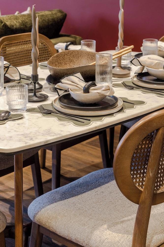 Waterside Living I Luxe Apartments Hotel in Bristol