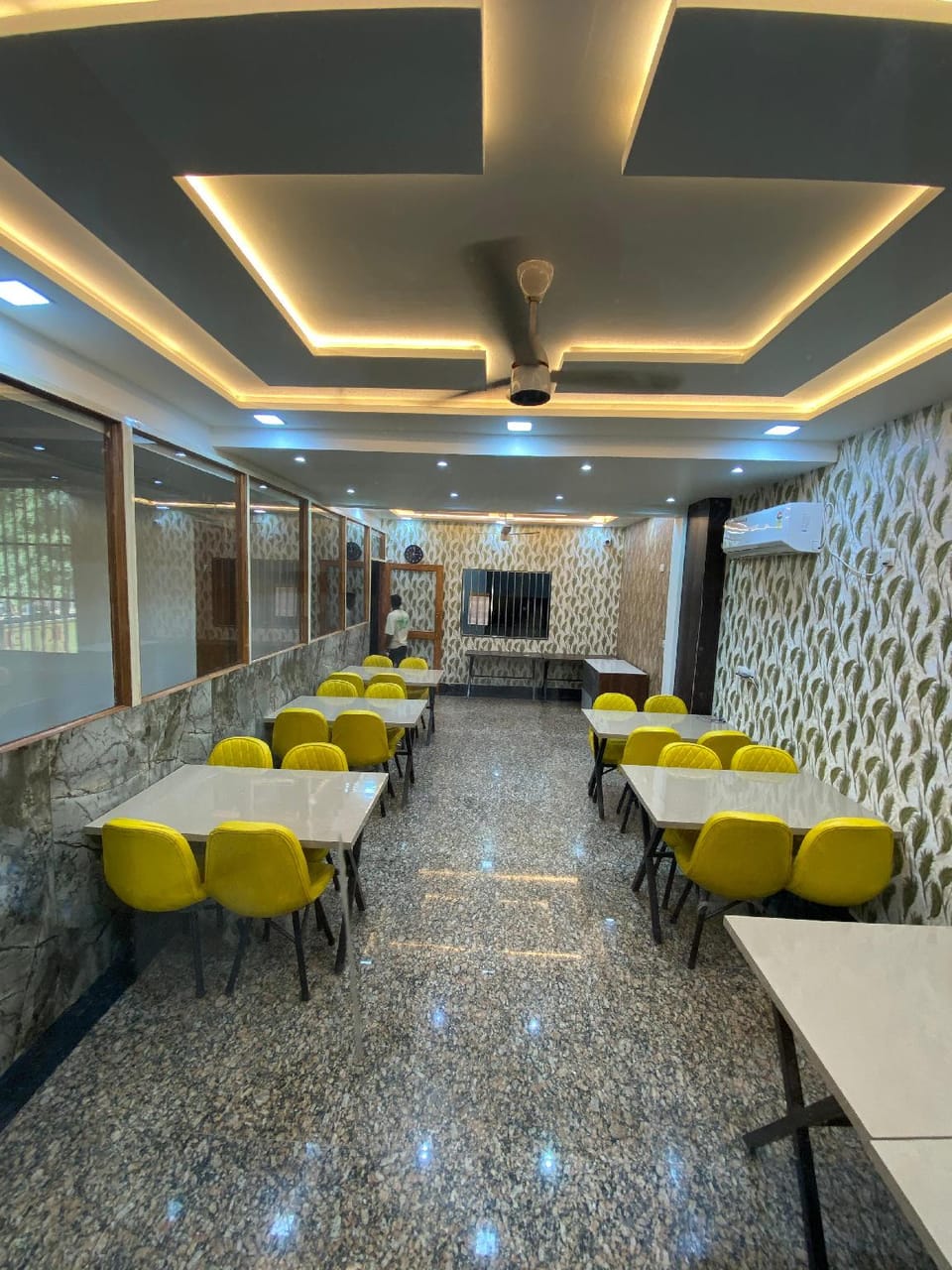 Hotel Taj Silver Palace  Hotel in Agra