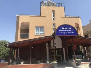 Tayfun Hotel Hotel in İzmir Province