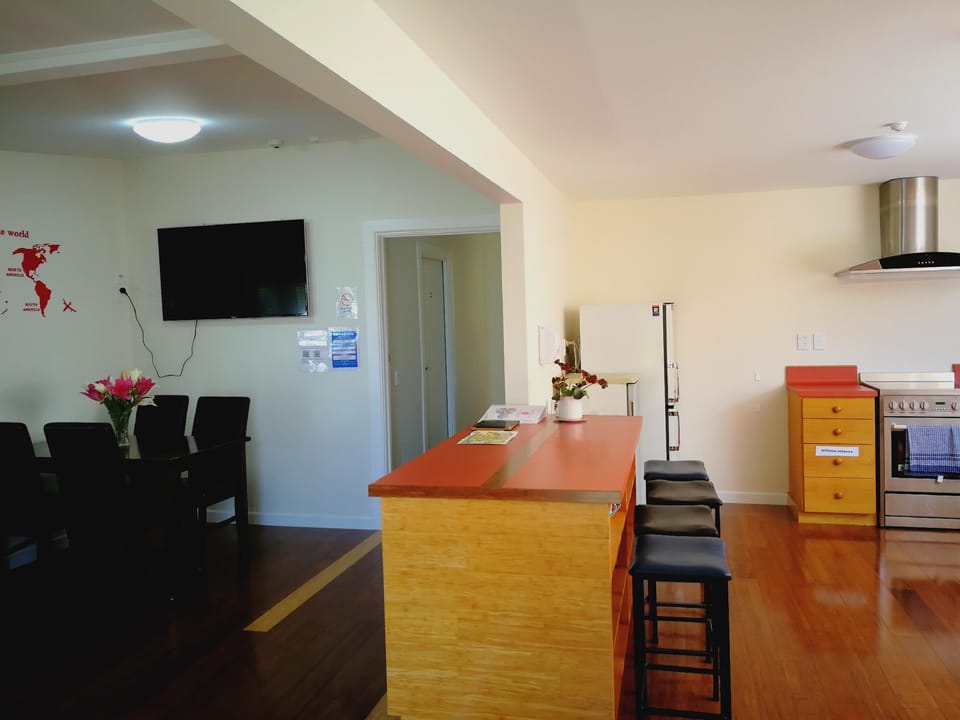 Oxford Queenette Backpackers Hostel in Canterbury