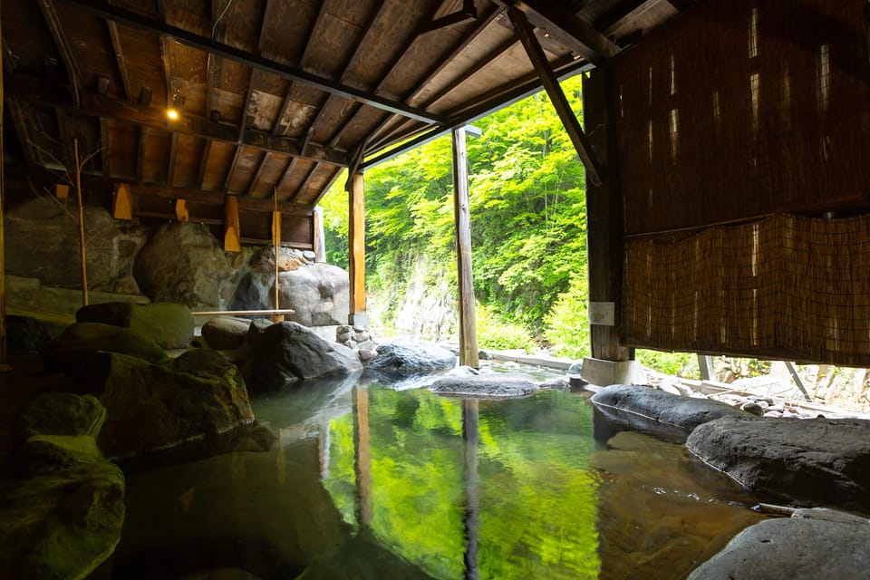 Open air bath