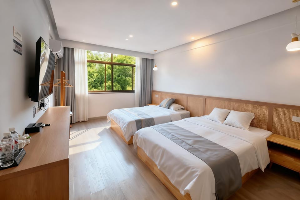 Deep in Ciyun · Happy · Ink Wash Jiangnan · Parent-Child Vacation Boutique Inn Hotel in Zhejiang