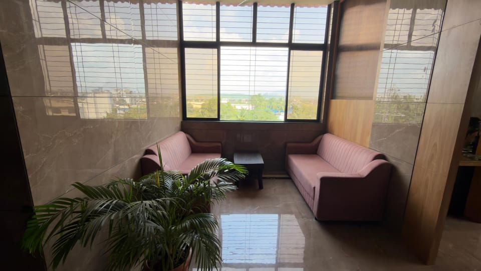 Hotel Sai Srushti Residency Dombivli Hotel in Maharashtra