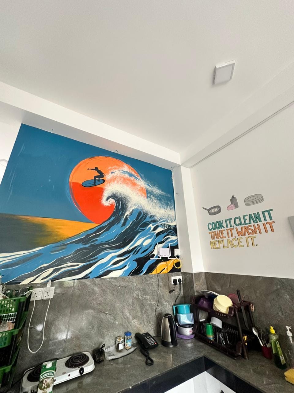 Island Wave Surf Hostel Hostel in Southern Province