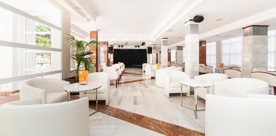 Globales Palmanova Palace Hotel in Serra de Tramuntana