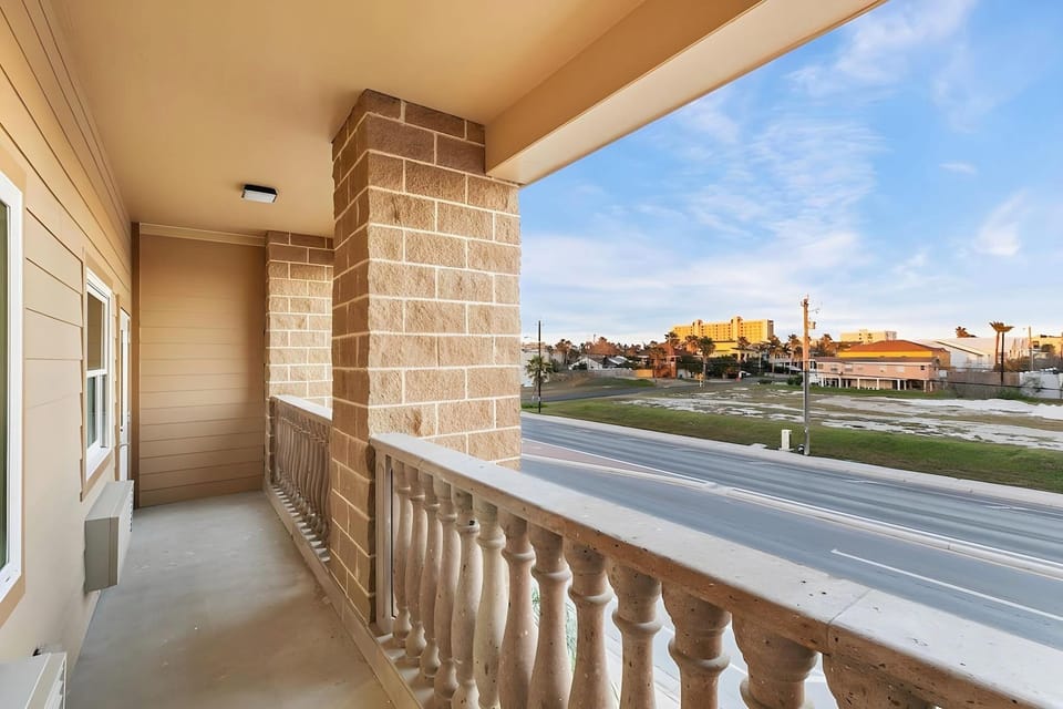 El Delfin Lodge Hotel in South Padre Island