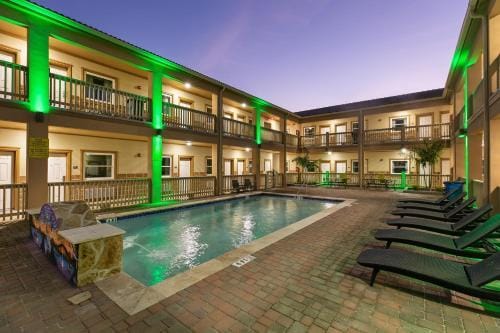 El Delfin Lodge Hotel in South Padre Island