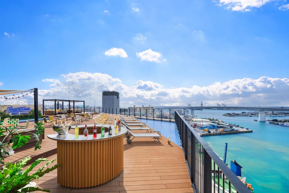 South Gate Hotel Okinawa Naha Tomari Port - Direct Access to Tomarin Hotel in Naha