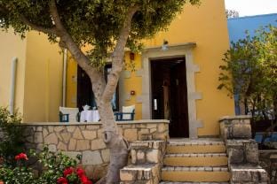 Heliopetra studios, small village near beaches Hotel in Crete