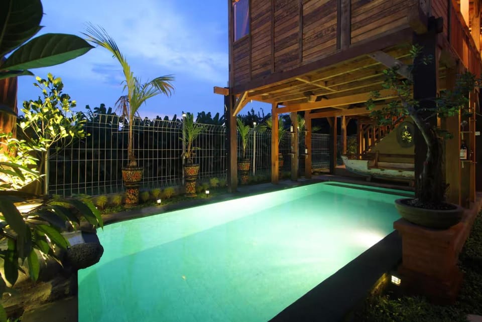 Tri Datu Palace Hotel in Blahbatuh