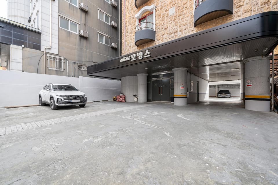 Romatics Shintanjin, Daejeon Motel in South Korea
