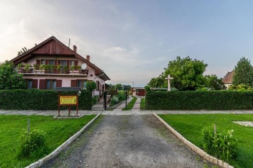 Gemenc Vendeghaz Hotel in Vojvodina