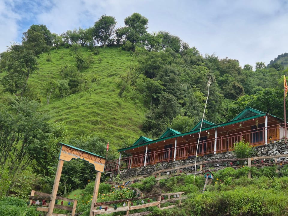 Sarthak Cottage Hotel in Uttarakhand