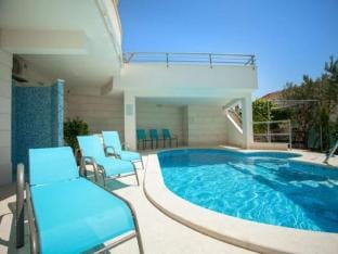 Apartments Relax Brela - Two Bedroom Apartment Hotel in Brela