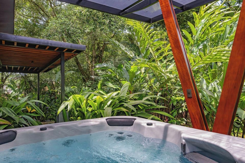 Noah's Forest by Tifakara Hotel in Alajuela Province