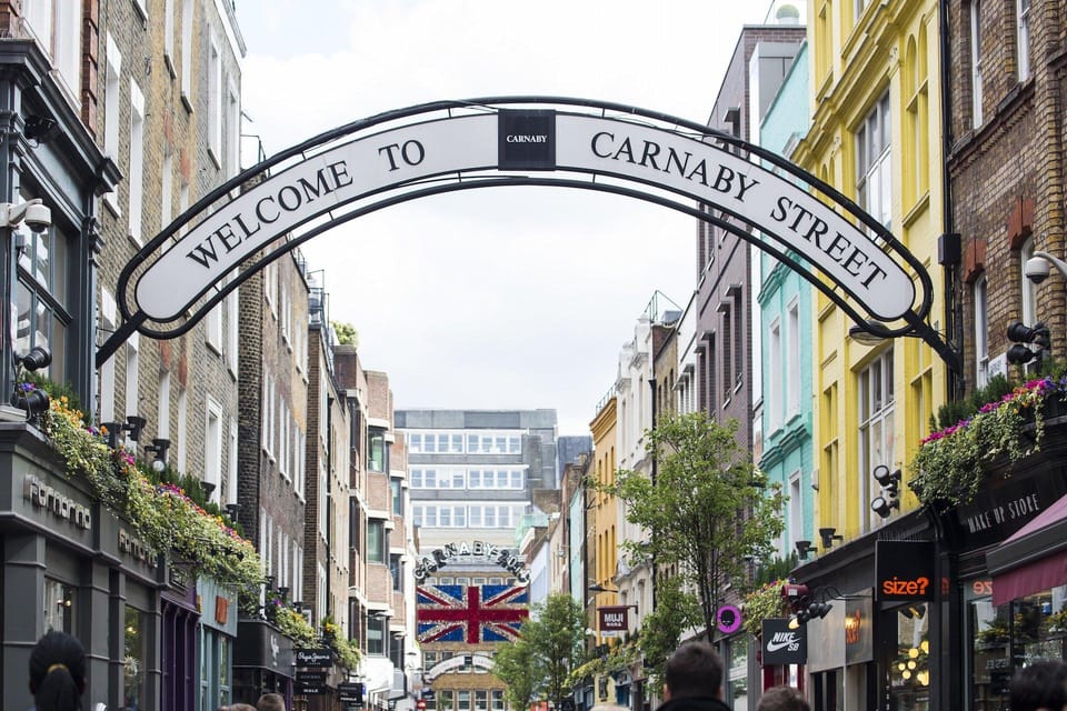 London Grand–Double Ensuite Room #1 Heart of Soho Bed and Breakfast in City of Westminster