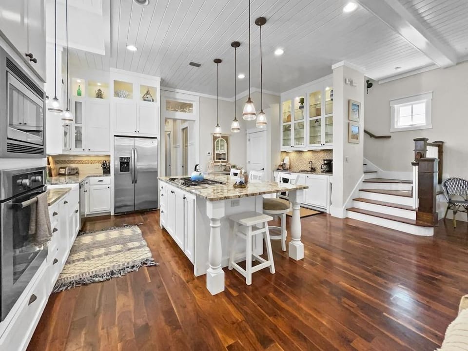 116 Surfer Ln 5 Bedroom Home by RedAwning Hotel in Rosemary Beach