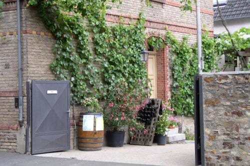 Weingut & Gastehaus Engelmann-Schlepper Hotel in Wiesbaden