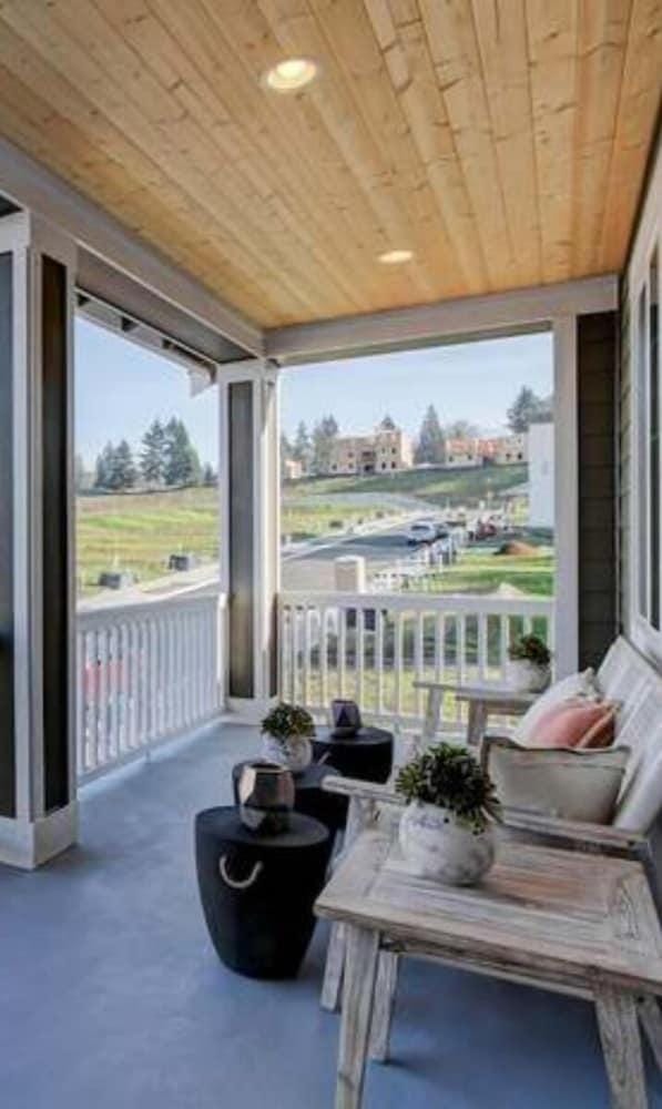 Cozy Quiet Rooms In Safe Neighborhood Hotel in King County