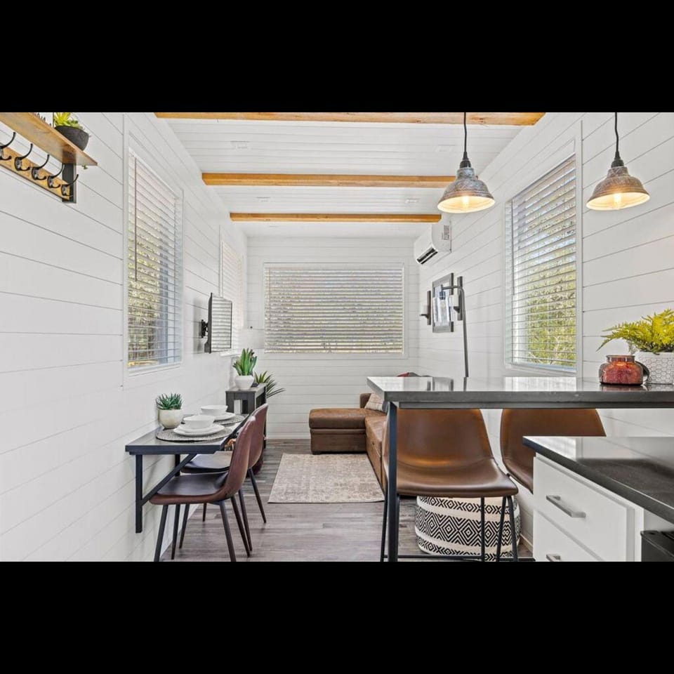 New The Texas Longhorn-luxury Container Home Hotel in Fredericksburg