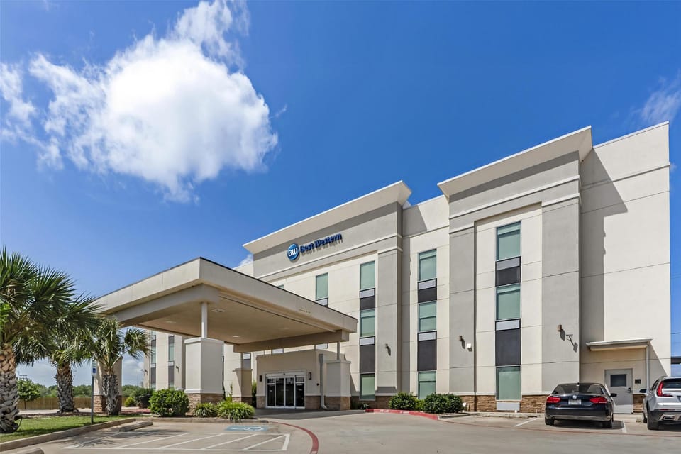 Best Western Green Oak Inn & Suites Hotel in La Vernia