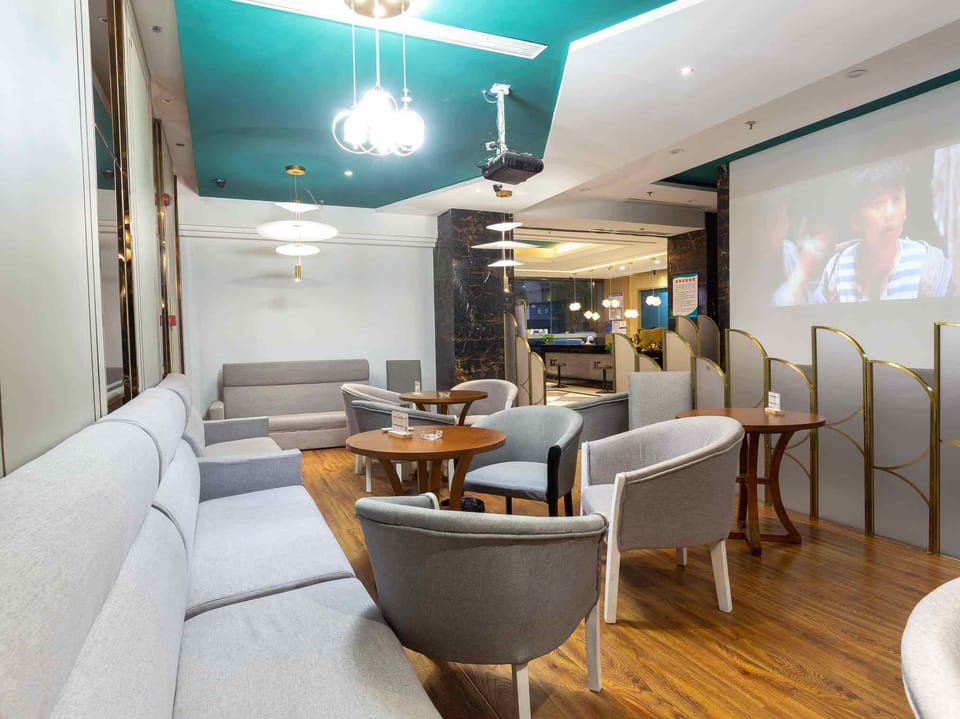 Teddy Hotel (Yiwu International Trade City Branch) Hotel in Hangzhou