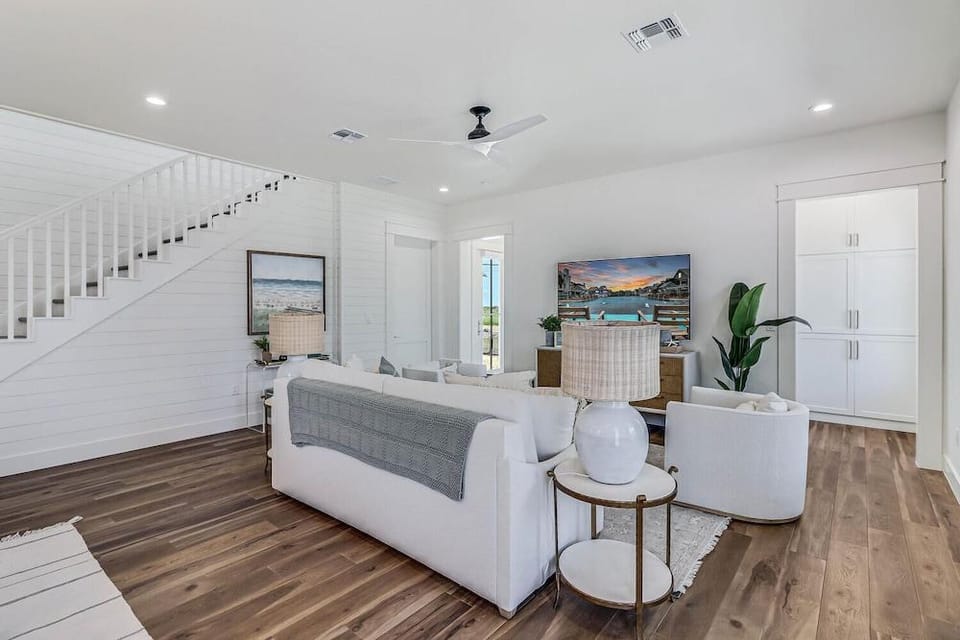 Mint Julep 210 Esc-a Hotel in Port Aransas