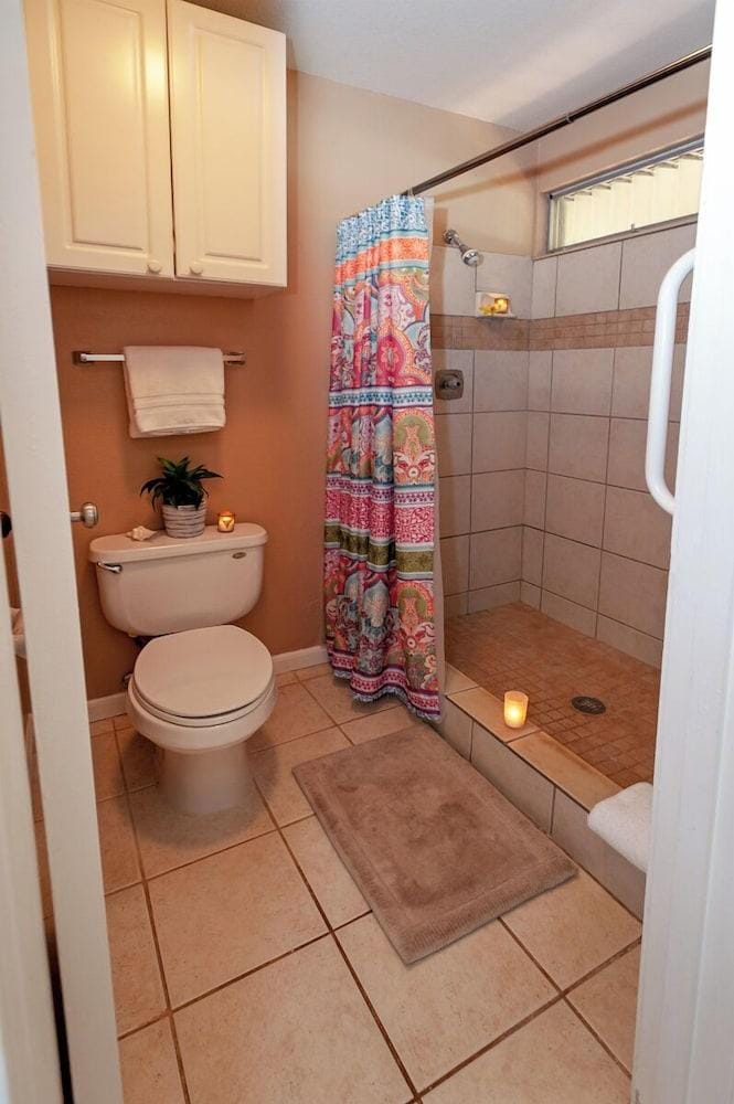 Sandpiper 120b Hotel in Princeville