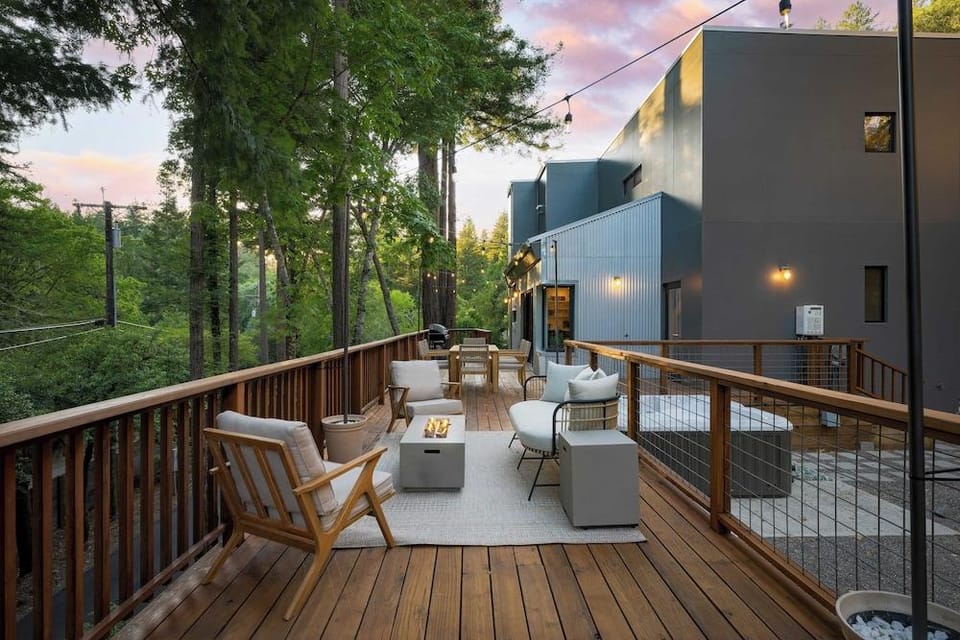 Mill Creek by Avantstay Modern Design, Patio, Hot Tub Hotel in Russian River