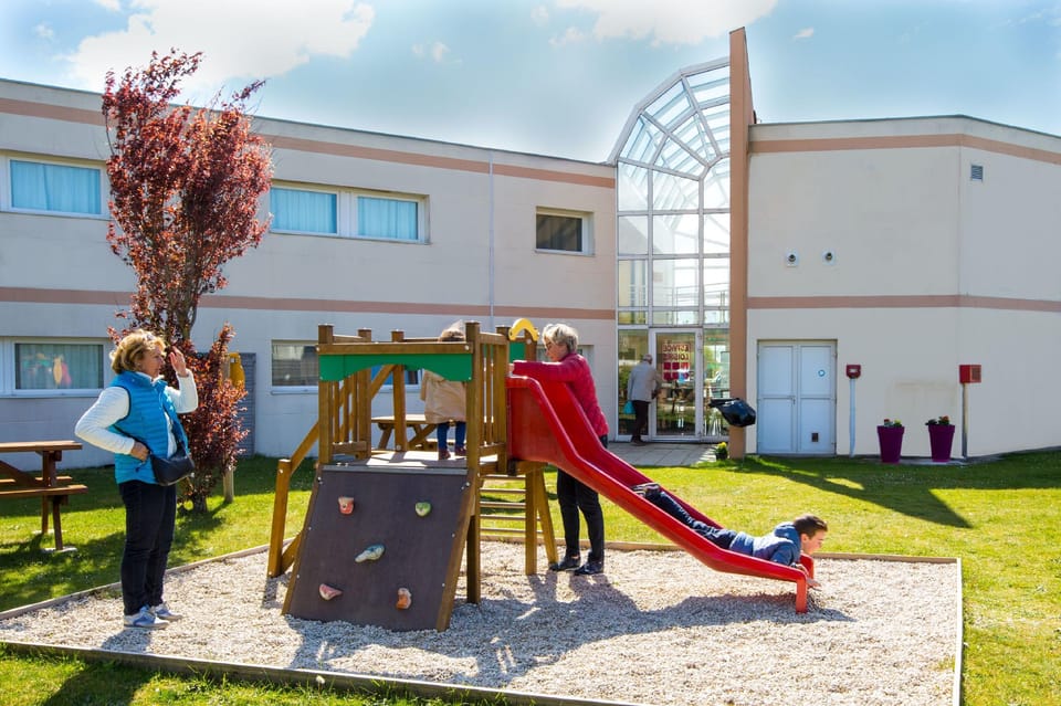 B&B HOTEL Berck-sur-Mer Rang-du-Fliers Hotel in Hauts-de-France
