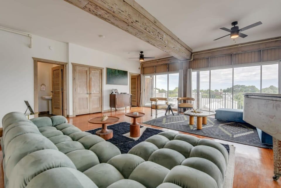 Kamp by Brightwild Rooftop Penthouse On Duval Hotel in Key West