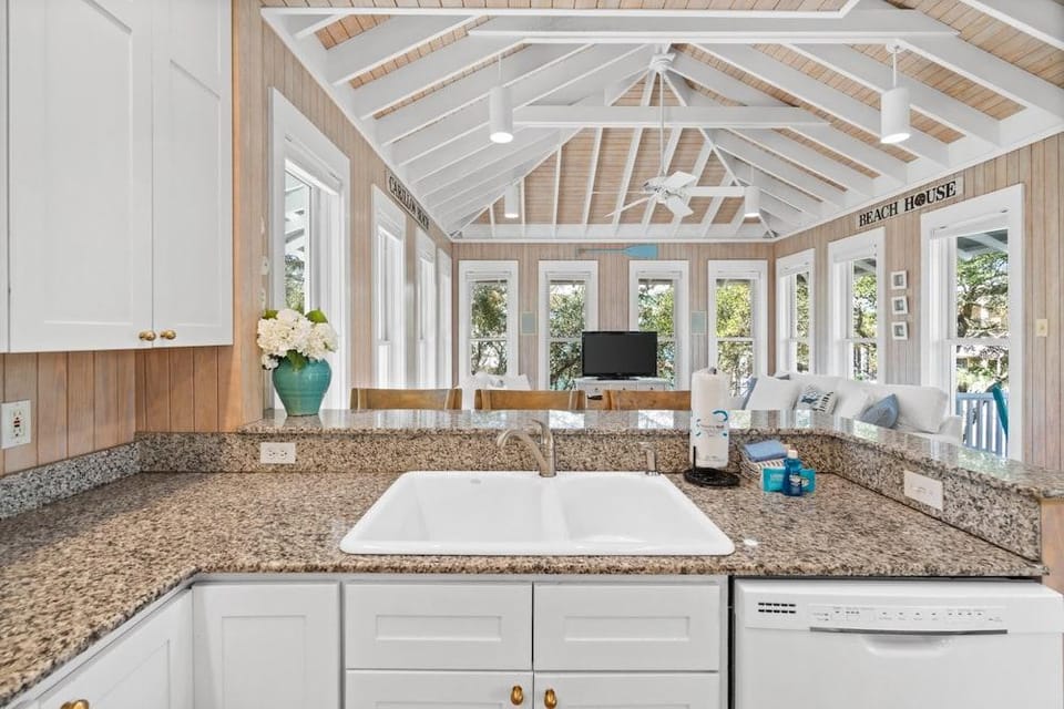 Carillon Beach - Grits Carlton by PHG Hotel in Carillon Beach