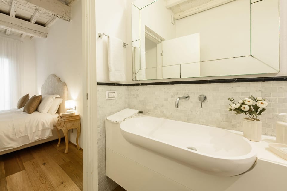 Don Giovanni by Mmega Hotel in Florence