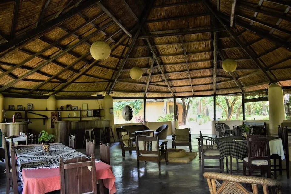 Mango Tree Lodge Hotel in Nepal