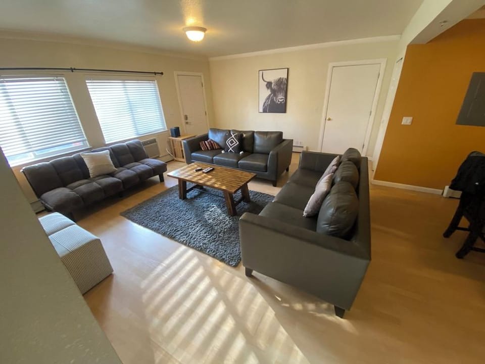 Zephyr Cove Unit 8 Hotel in Marla Bay