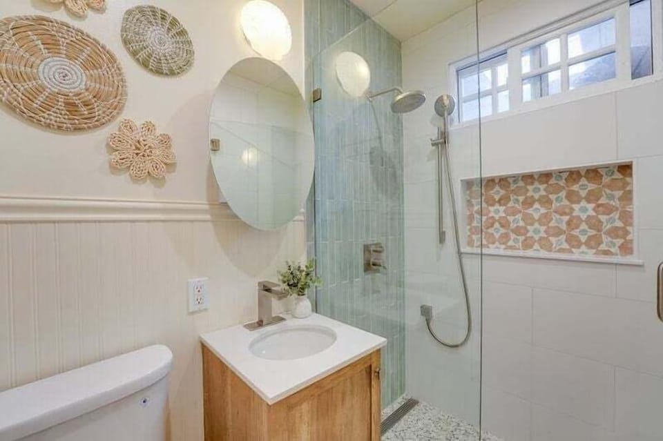 Coral Cottage Hotel in Ocean Beach
