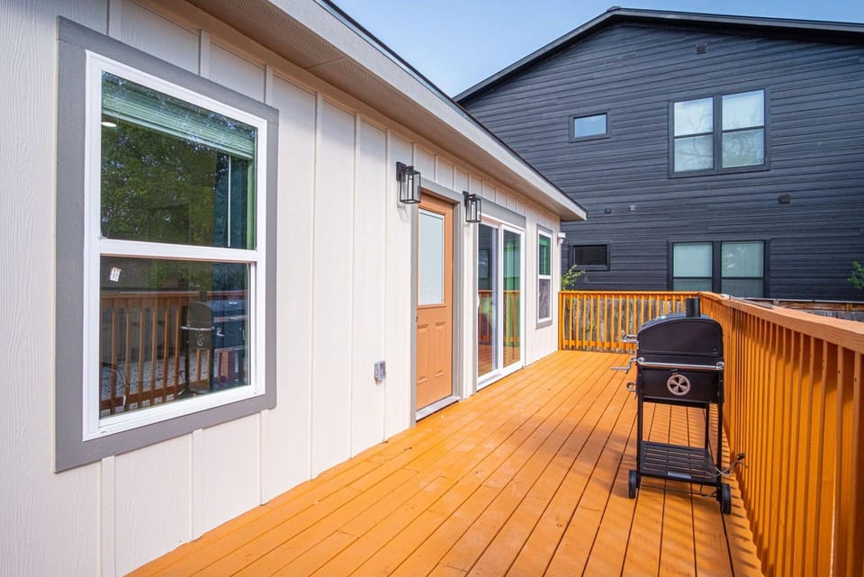 Perfect Spot to Relax 4br/3ba Near Dtown Hemisfair Hotel in San Antonio