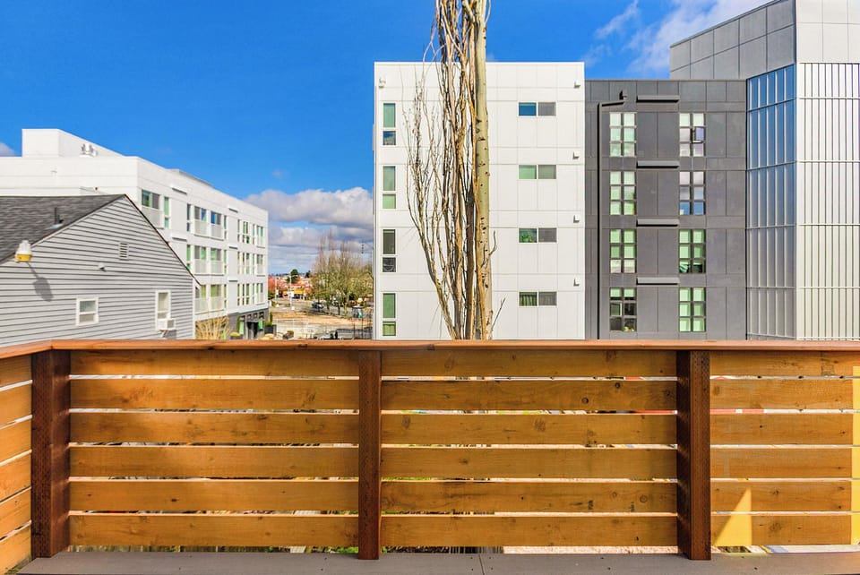 Echo Loft: A Modern Escape Hotel in Columbia City