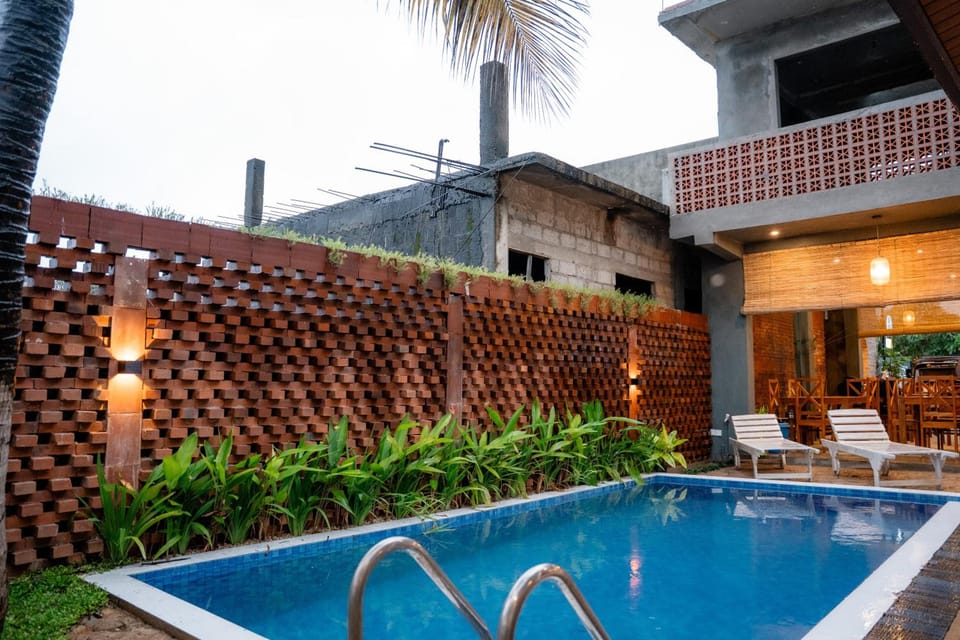 Sunsei Beach Negombo Hotel in Negombo