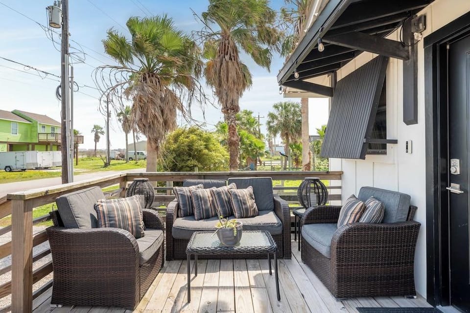 Simpatico by Avantstay Pool, Near Birding Center Hotel in Port Aransas