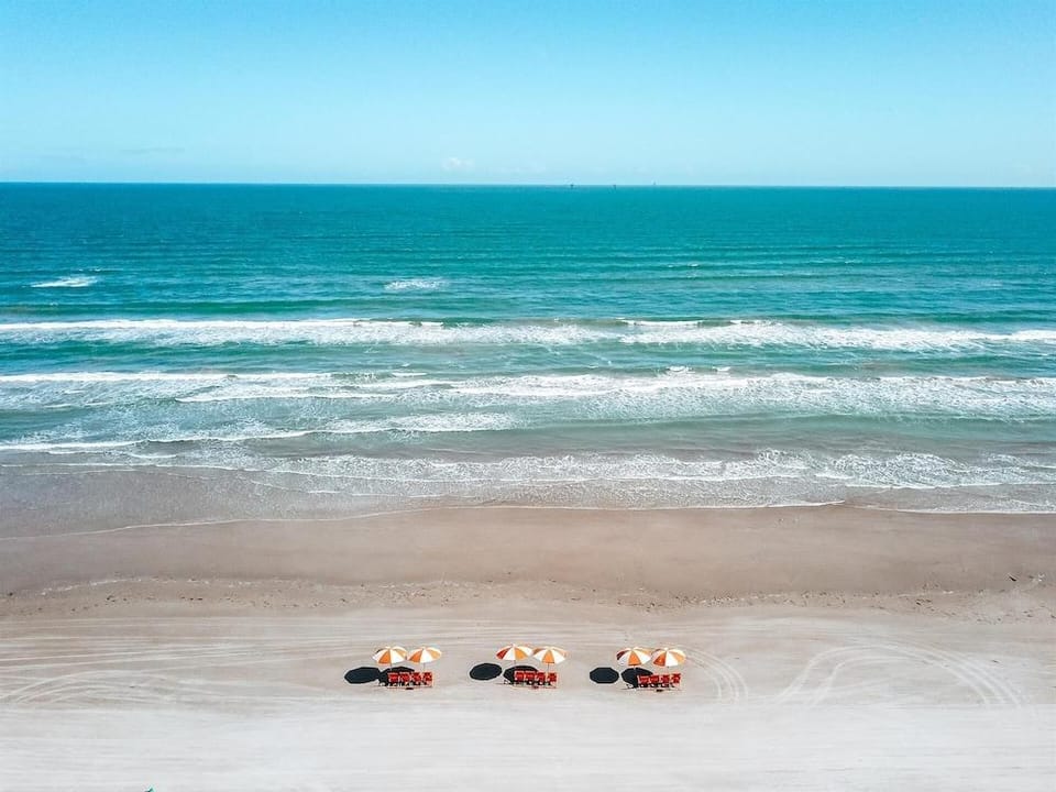 Surf Camp 104 NEI Hotel in Port Aransas