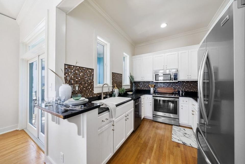 Seaside Serenity 3 Bedroom Home by RedAwning Hotel in Carillon Beach