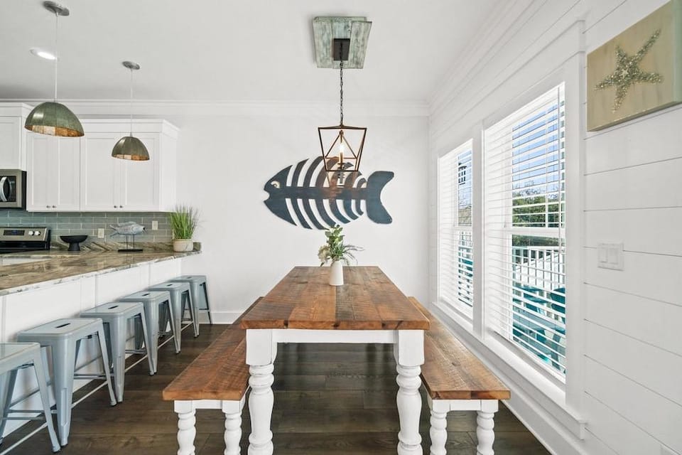 Beach House - Riviera Retreat by PHG Hotel in Sunnyside